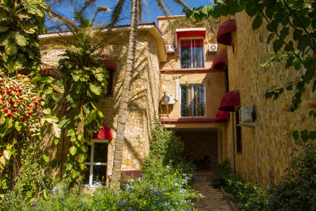 Iris Hotel